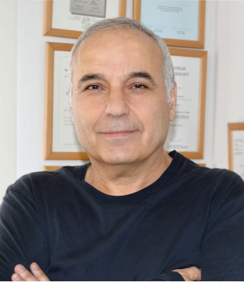 Dr. Marinos Xenophontos
